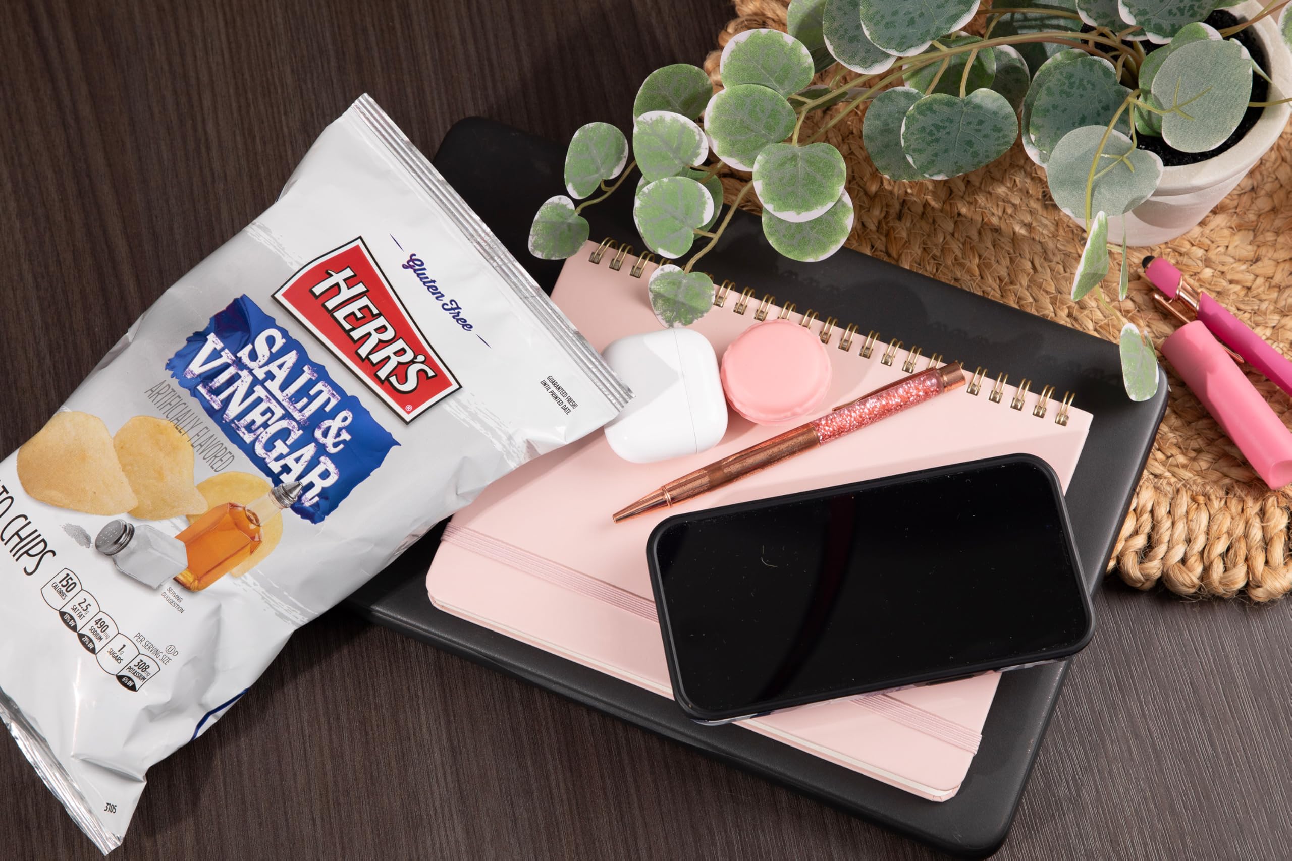 Herr's Salt and Vinegar Potato Chips, 1 Ounce (Pack of 42 Bags) – Tangy and Bold Chips in Convenient Snack Packs – Great for On-the-Go Cravings - Image 4