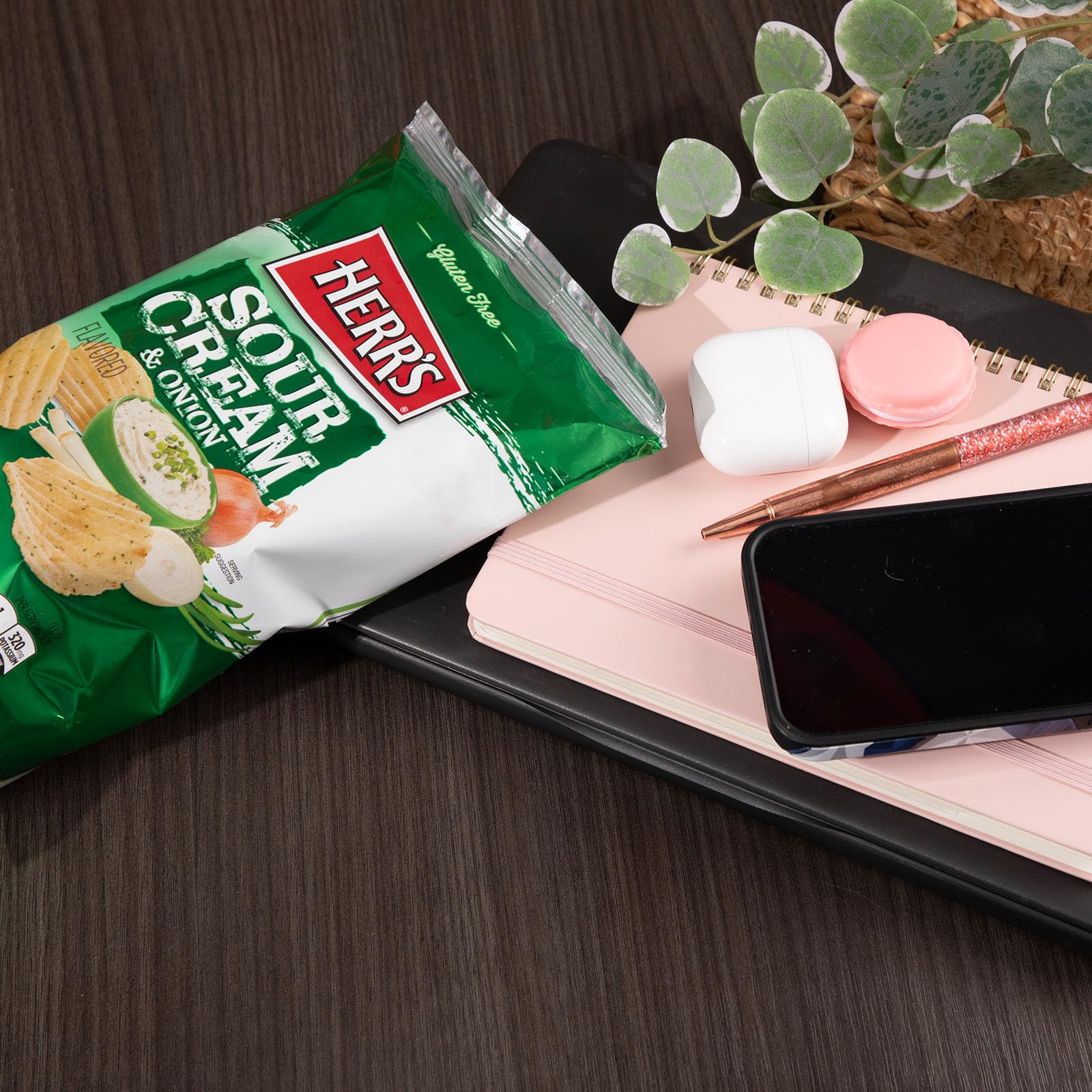 Herr's Sour Cream and Onion Potato Chips, 1 Ounce (Pack of 42 Bags) – Creamy and Tangy Potato Chips with a Savory Kick – Ideal for Lunches and Snack Breaks - Image 6