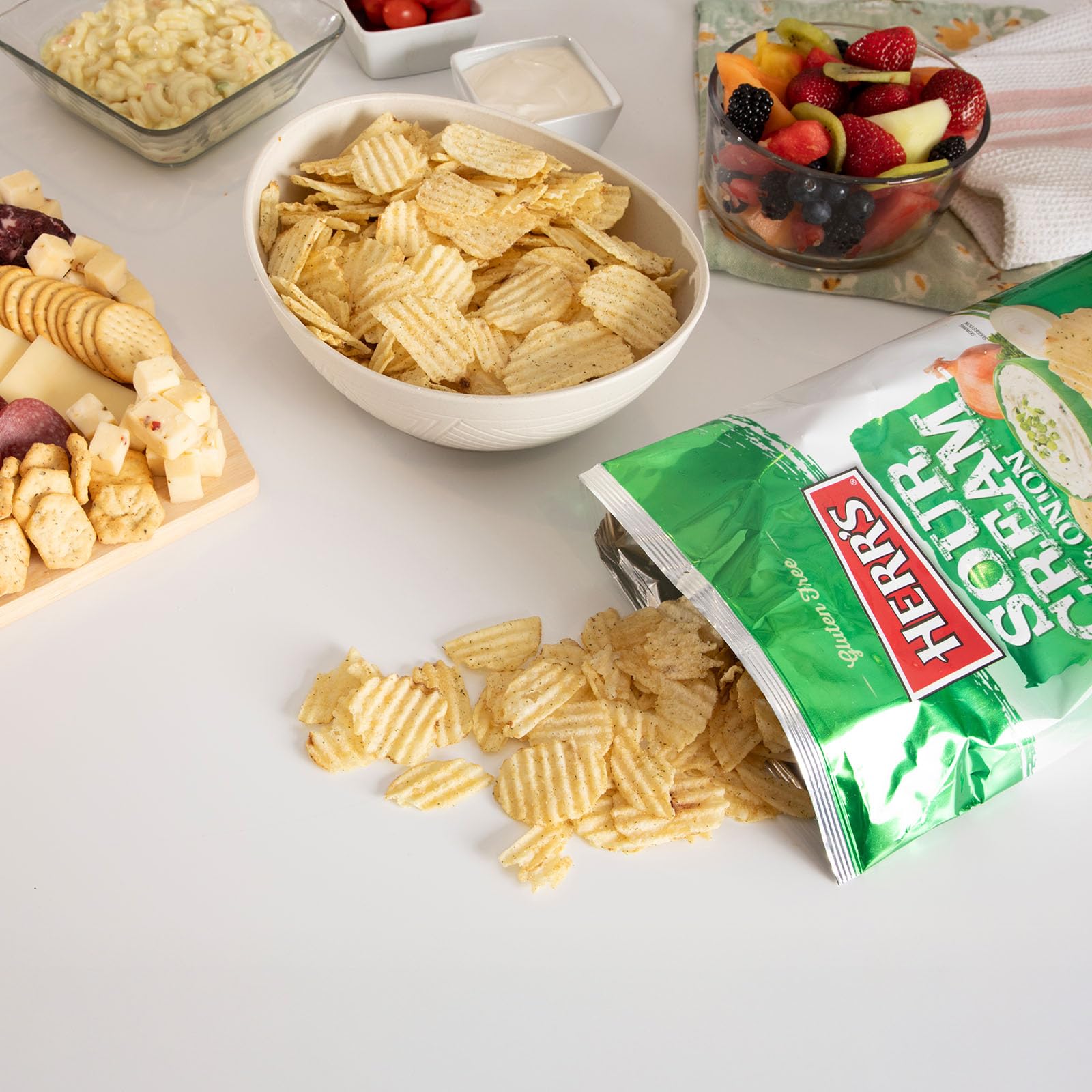 Herr's Sour Cream and Onion Potato Chips, 1 Ounce (Pack of 42 Bags) – Creamy and Tangy Potato Chips with a Savory Kick – Ideal for Lunches and Snack Breaks - Image 7