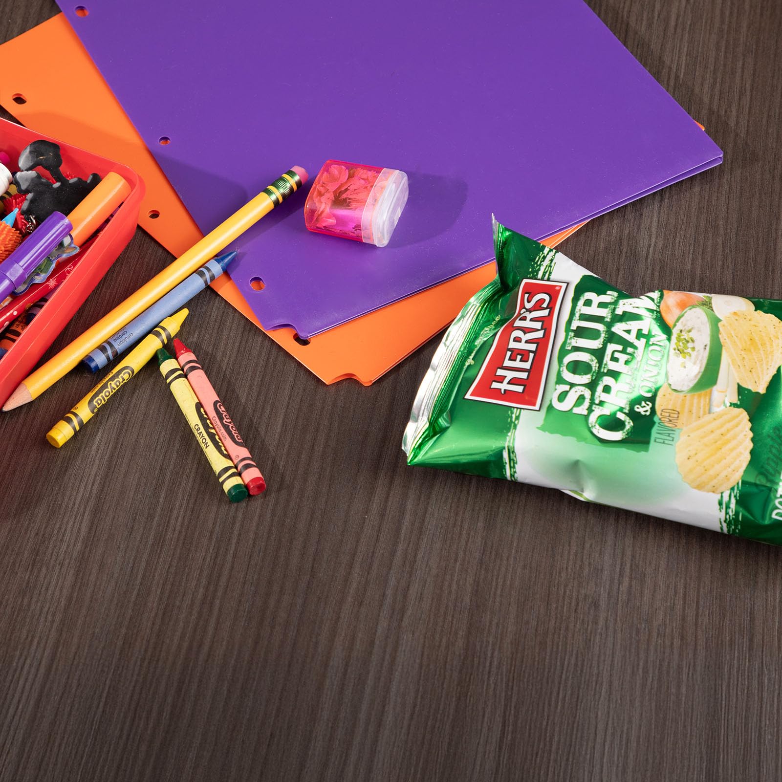 Herr's Sour Cream and Onion Potato Chips, 1 Ounce (Pack of 42 Bags) – Creamy and Tangy Potato Chips with a Savory Kick – Ideal for Lunches and Snack Breaks - Image 8